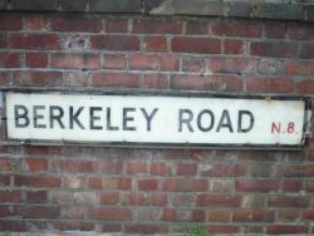 			PREMIER ROAD!!!, 1 Bedroom, 1 bath, 1 reception Flat			 Berkeley Road, CROUCH END N8